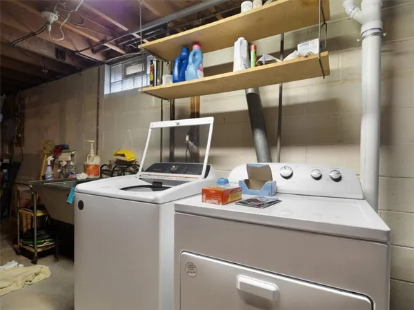 $179,900 | 210 Westmar Drive, Gates, NY 14624