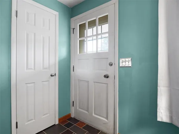 $179,900 | 210 Westmar Drive, Gates, NY 14624