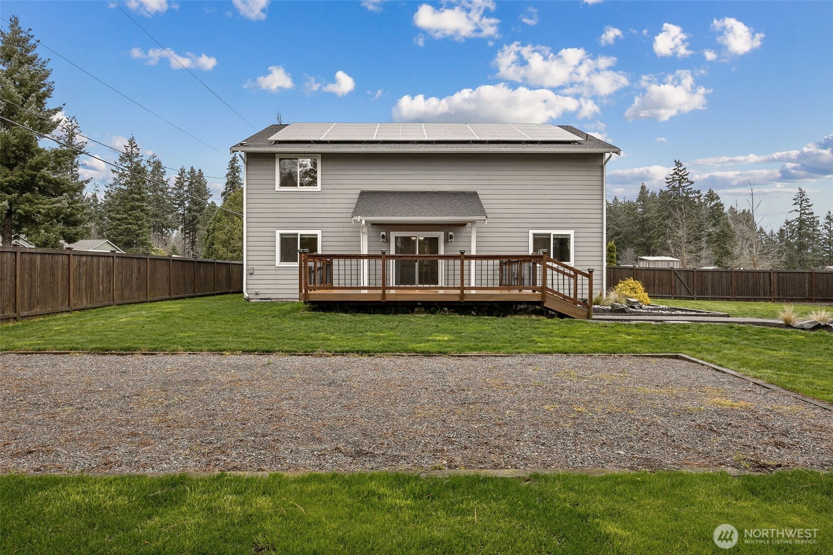101 Murphy Lane South Rainier, WA 98576 - Photo 35 of 40 a front view of a house with garden
