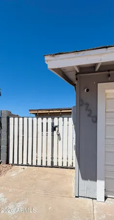 $1,100 | 3720 West Mauna Loa Lane, Unit STUDIO, Phoenix, AZ 85053