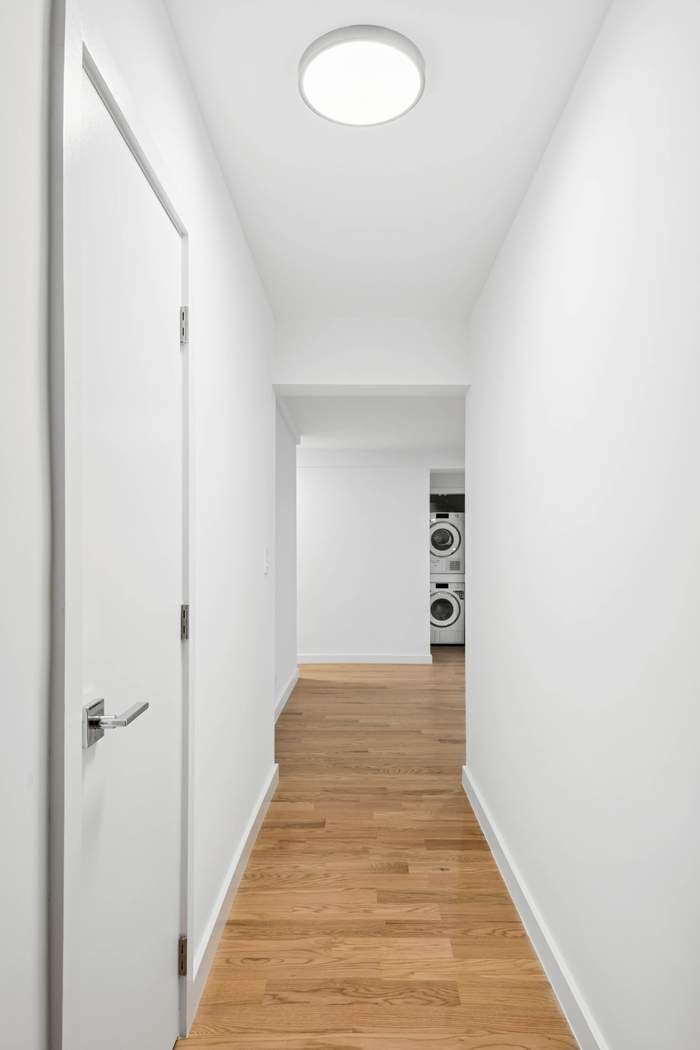 425 East 63rd Street, Unit W4H Manhattan, NY 10065 - Photo 7 of 12