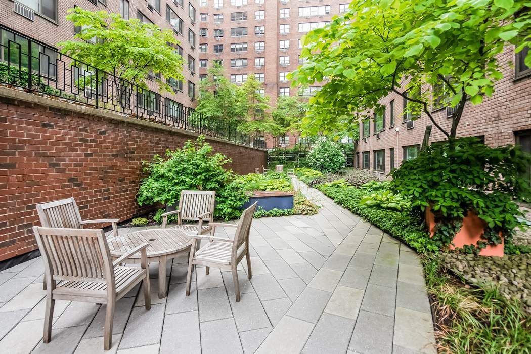 425 East 63rd Street, Unit W4H Manhattan, NY 10065 - Photo 9 of 12