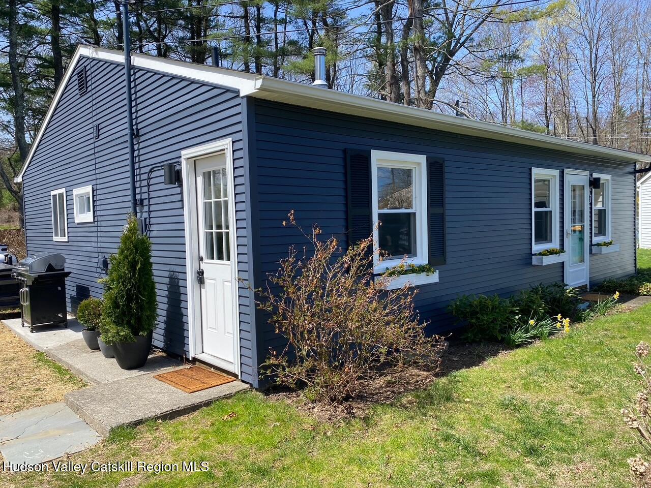 a view of a house with outdoor space
