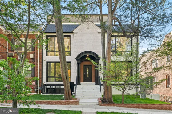 $1,870 | 2504 41st Street Northwest, Unit 2, Washington, DC 20007