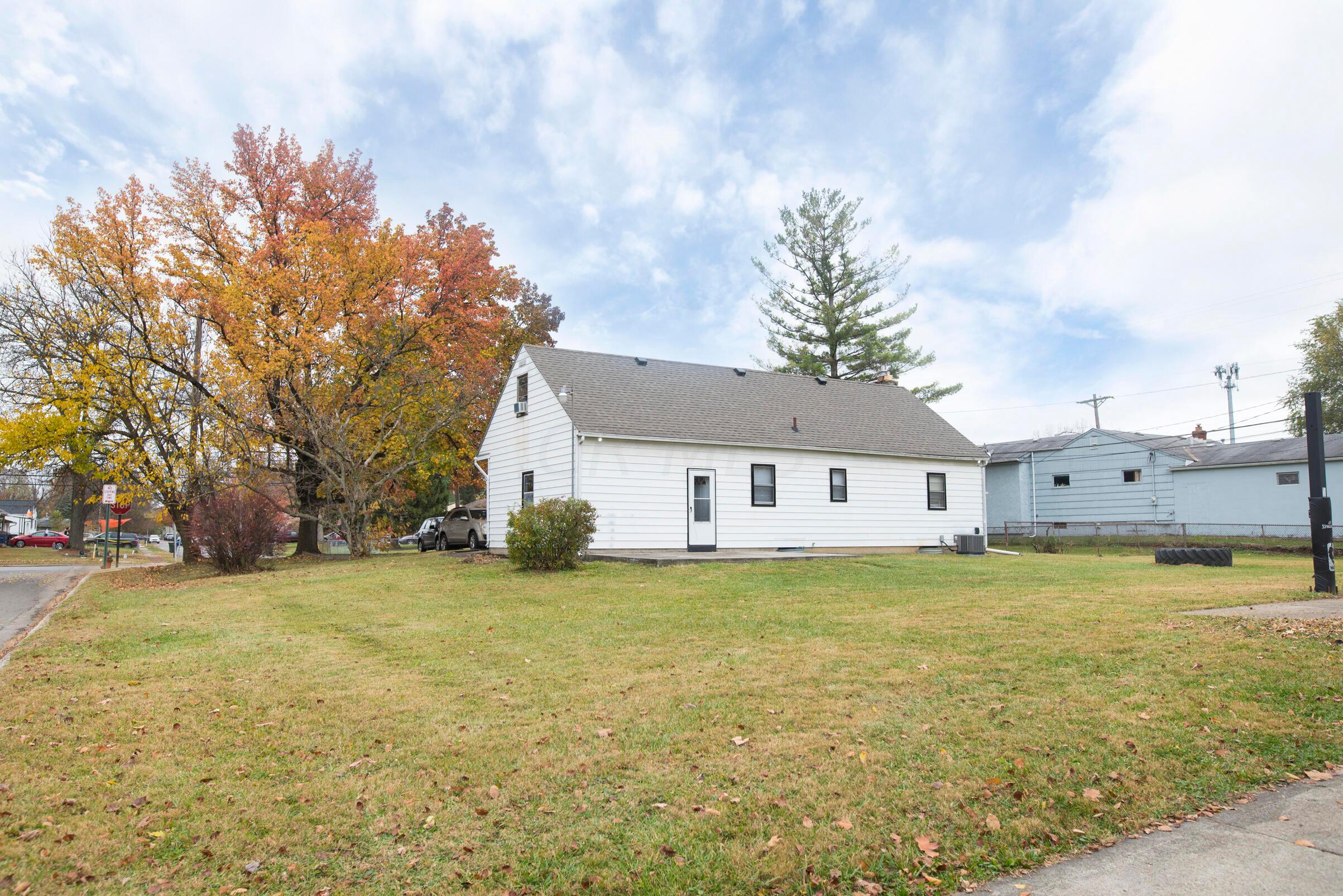 3755 Karl Road Columbus, OH 43224 - Photo 14 of 49 DRM_8802