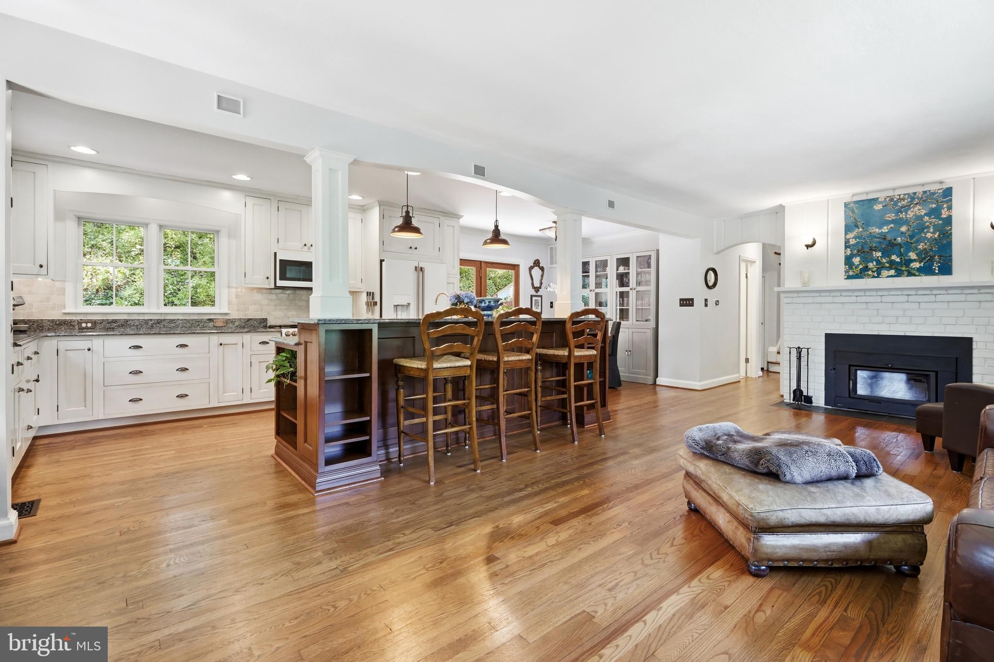 1724 Robinhood Road Annapolis, MD 21401 - Photo 5 of 73 Room for all