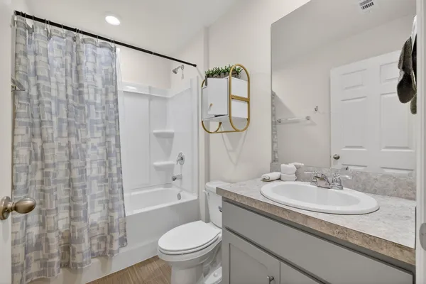 $2,900 | 644 Southwest Hoffenberg Avenue, Port St. Lucie, FL 34953