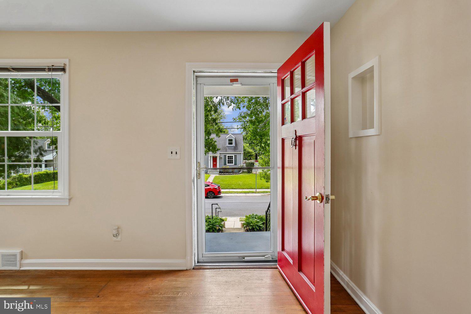 3505 Murdock Road Kensington, MD 20895 - Photo 4 of 34 Entry