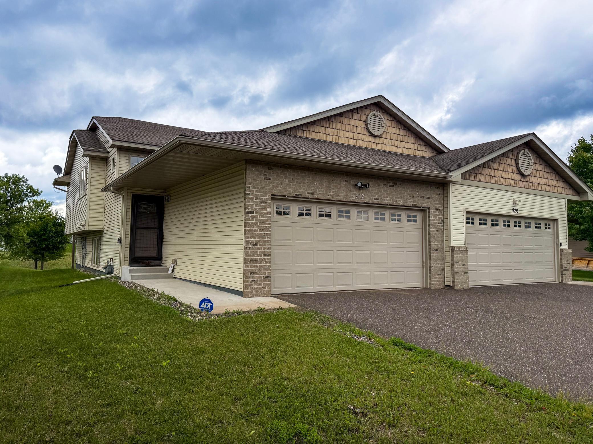 922 Whiskey Road Northwest Isanti, MN 55040 - Photo 1 of 1 Gallery Image 1