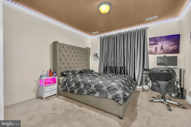 a view of empty room with front door