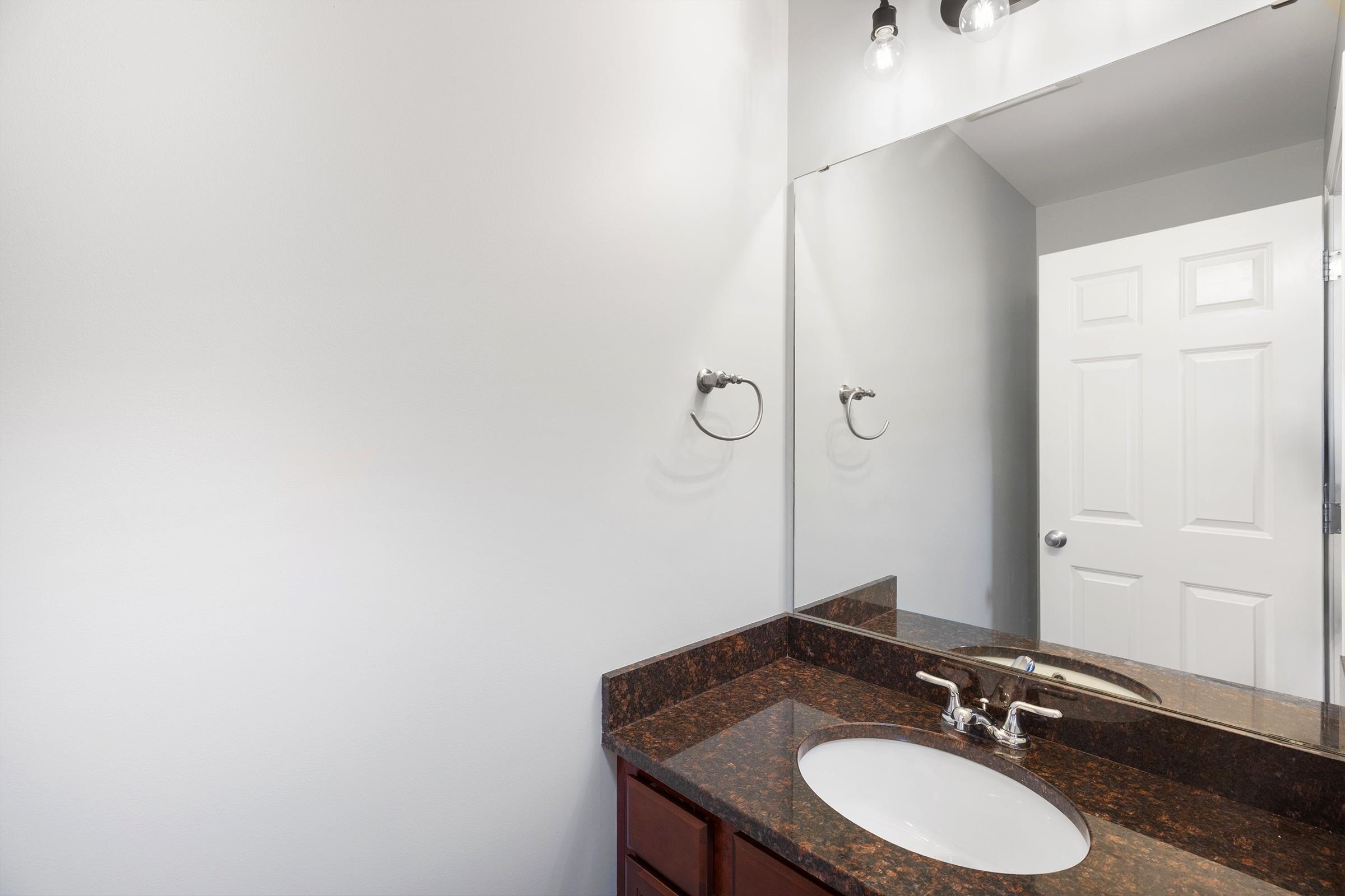 131 Court Street, Unit 21 Exeter, NH 03833 - Photo 20 of 35