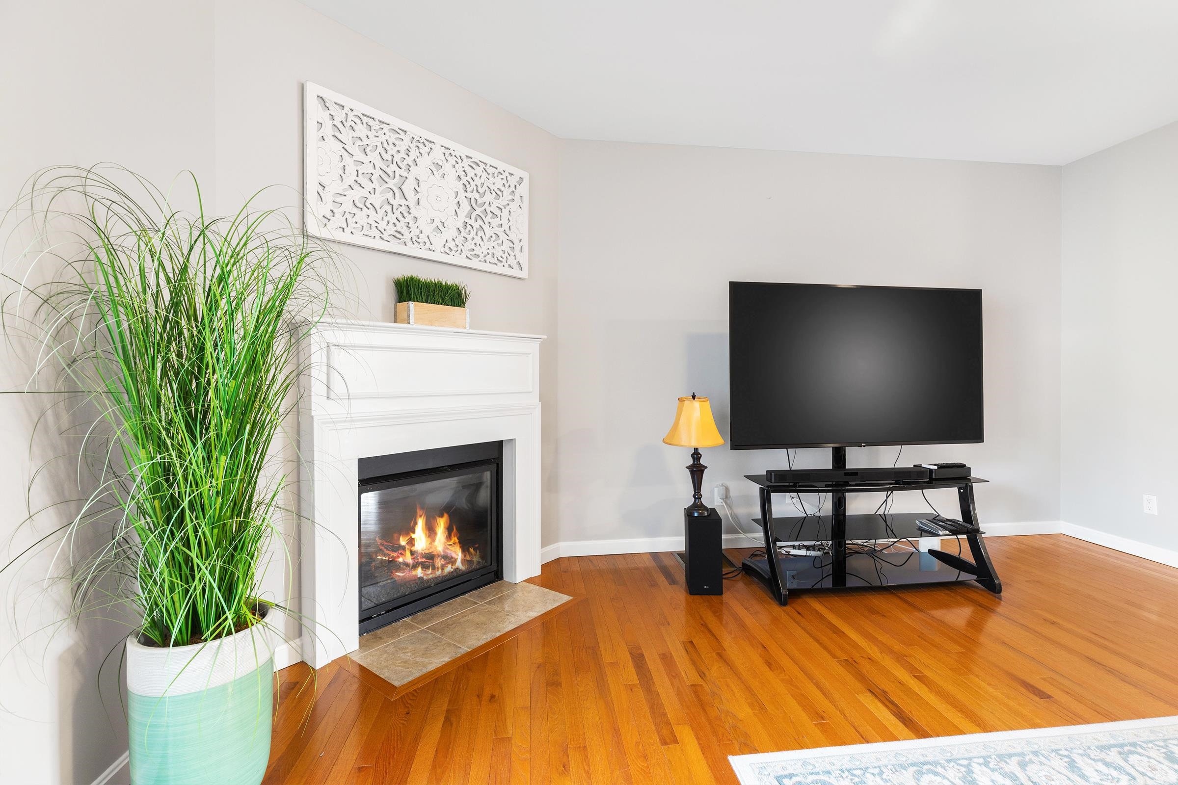 131 Court Street, Unit 21 Exeter, NH 03833 - Photo 6 of 35