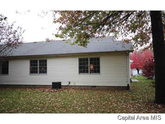 2011 Clara Mae Court Springfield, IL 62711 - Photo 3 of 13