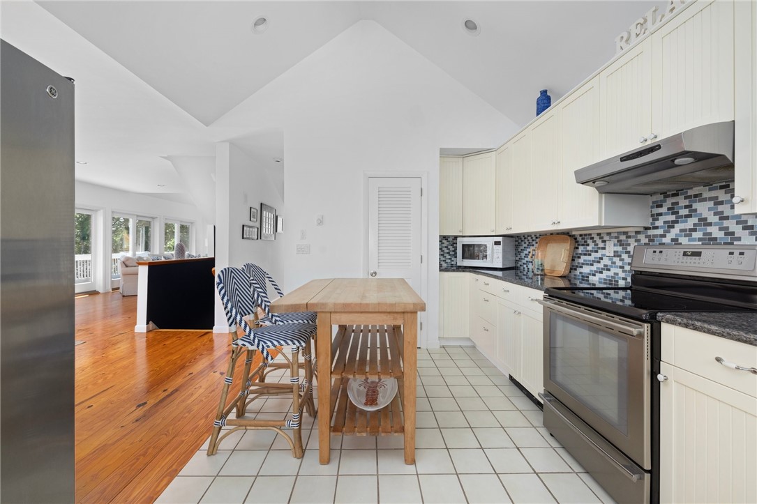 40 Hunters Harbor Road Charlestown, RI 02813 - Photo 15 of 50