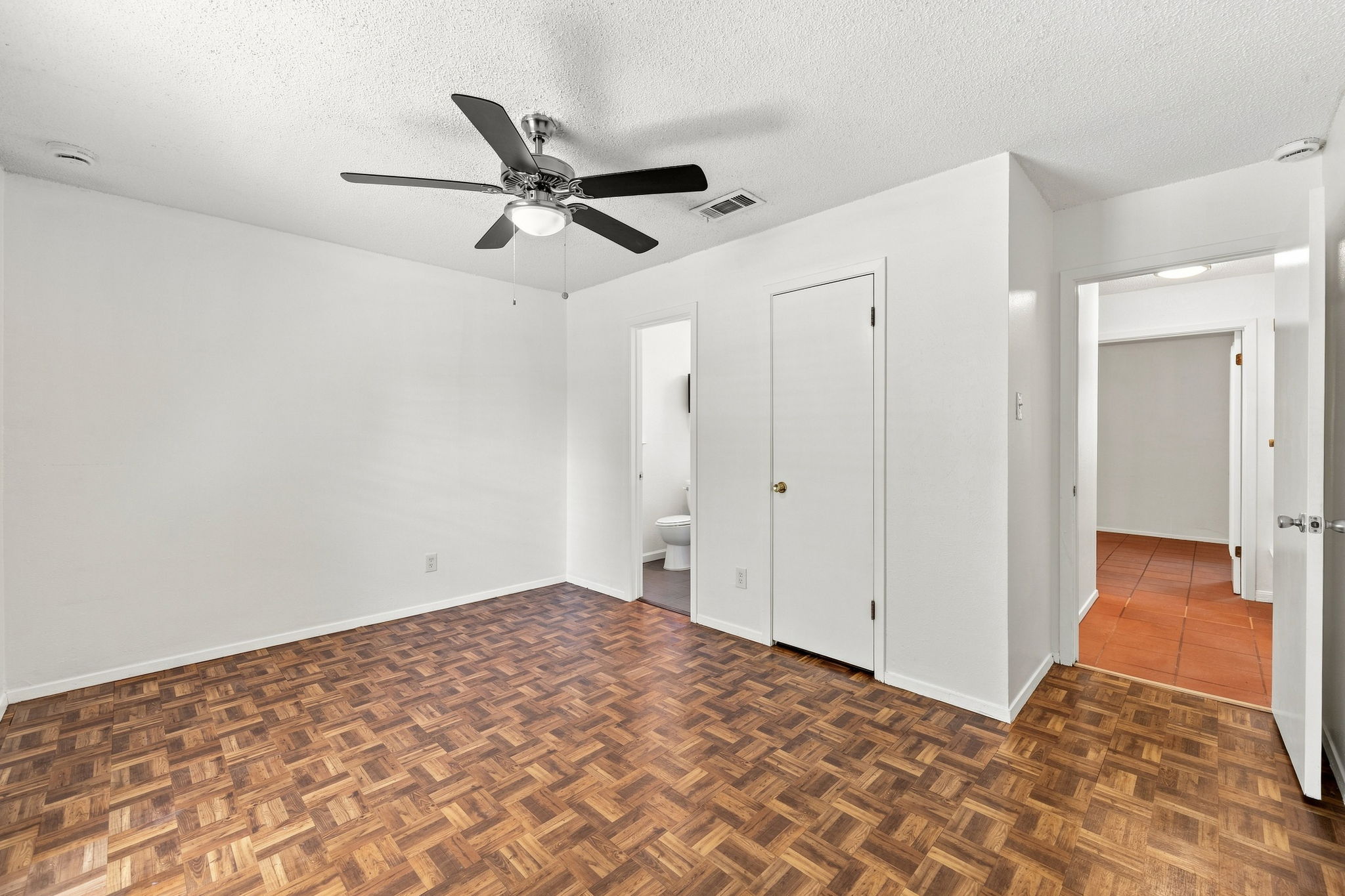6712 Ripple Run Austin, TX 78744 - Photo 17 of 31 Gallery Image 17