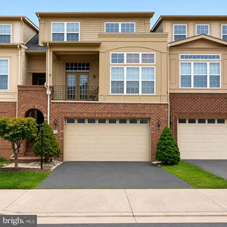 $4,150 | 43278 Sunderleigh Square, Broadlands, VA 20148