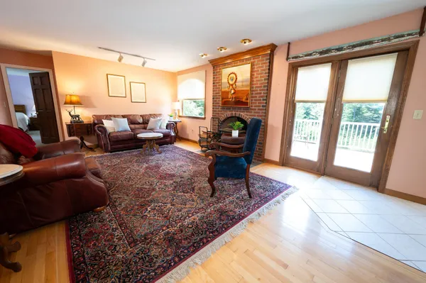 $695,000 | 24 Red Gate Road, Jaffrey, NH 03452