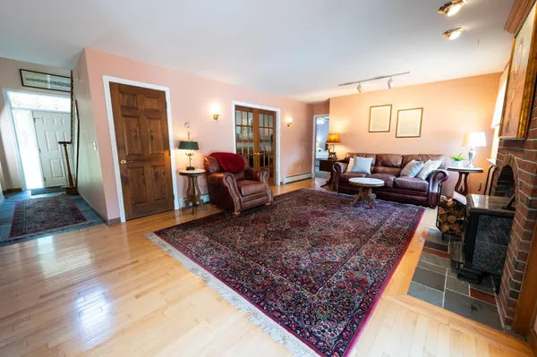 $695,000 | 24 Red Gate Road, Jaffrey, NH 03452