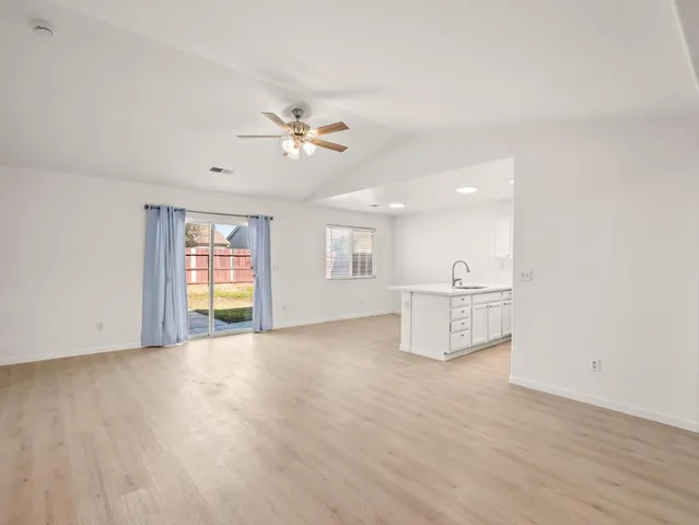 $388,000 | 4068 West Weldon Avenue, Fresno, CA 93722