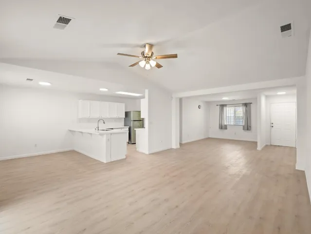 $388,000 | 4068 West Weldon Avenue, Fresno, CA 93722