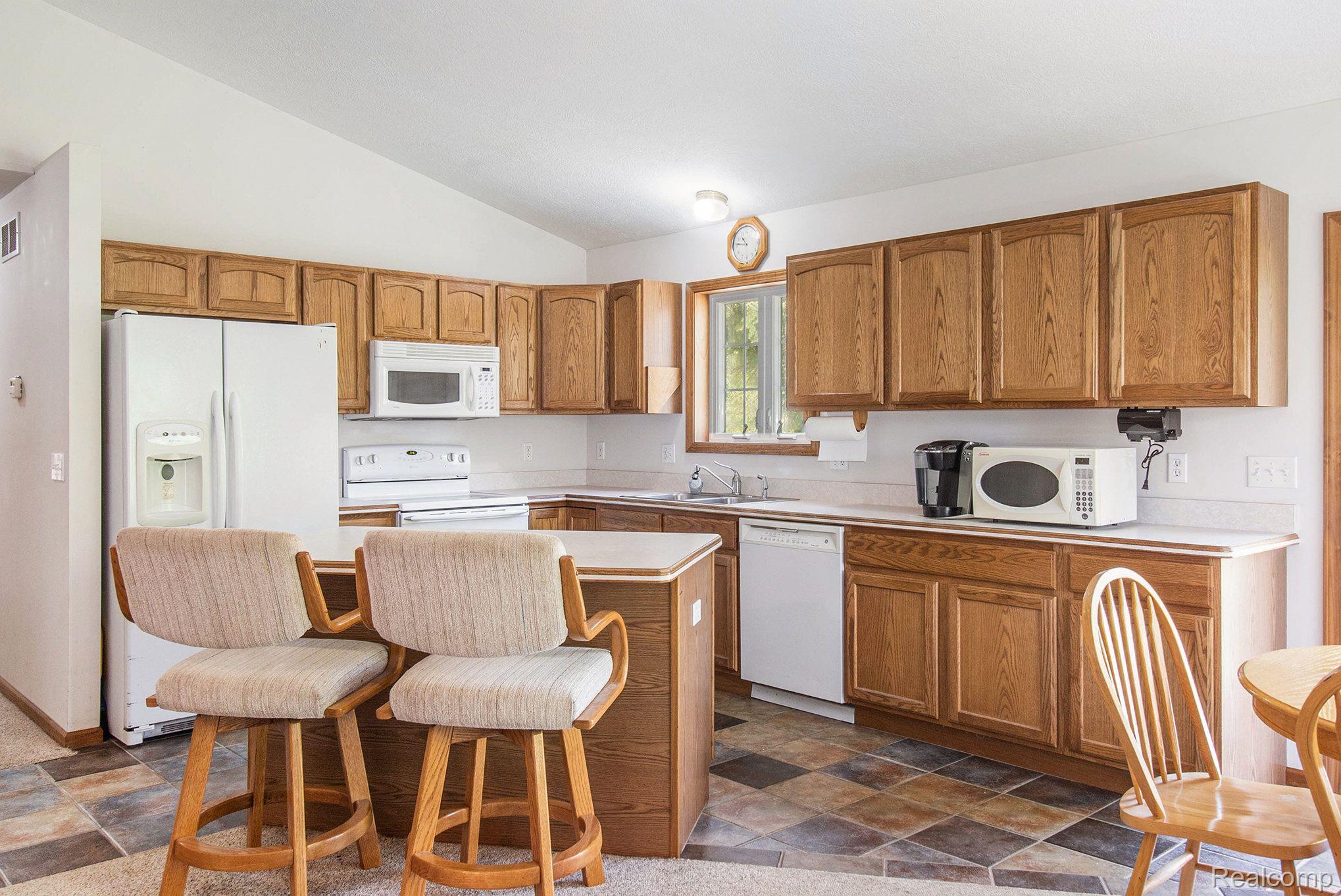 3784 East Allen Road Howell, MI 48855 - Photo 10 of 42 Gallery Image 10