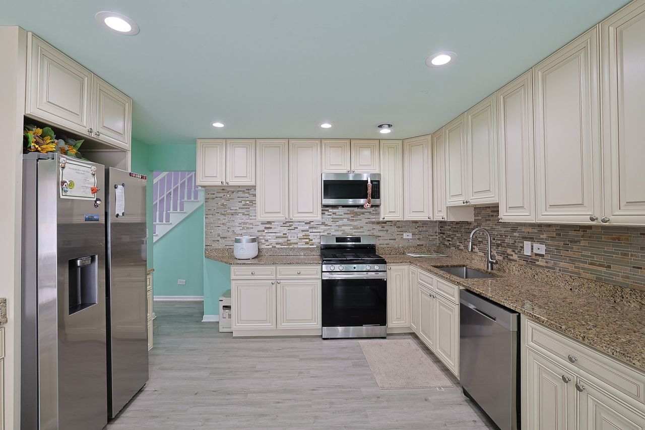 1803 Koehling Road Northbrook, IL 60062 - Photo 4 of 24