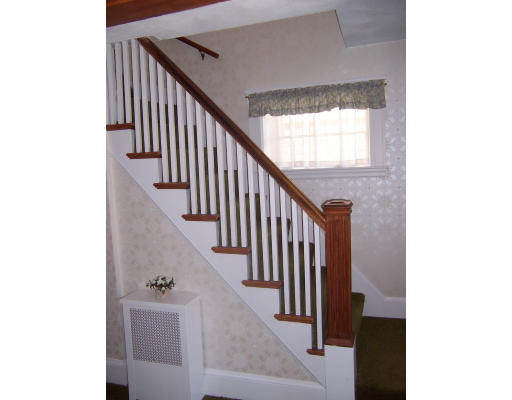 14 Lennon Road Arlington, MA 02474 - Photo 5 of 10 Gallery Image 5