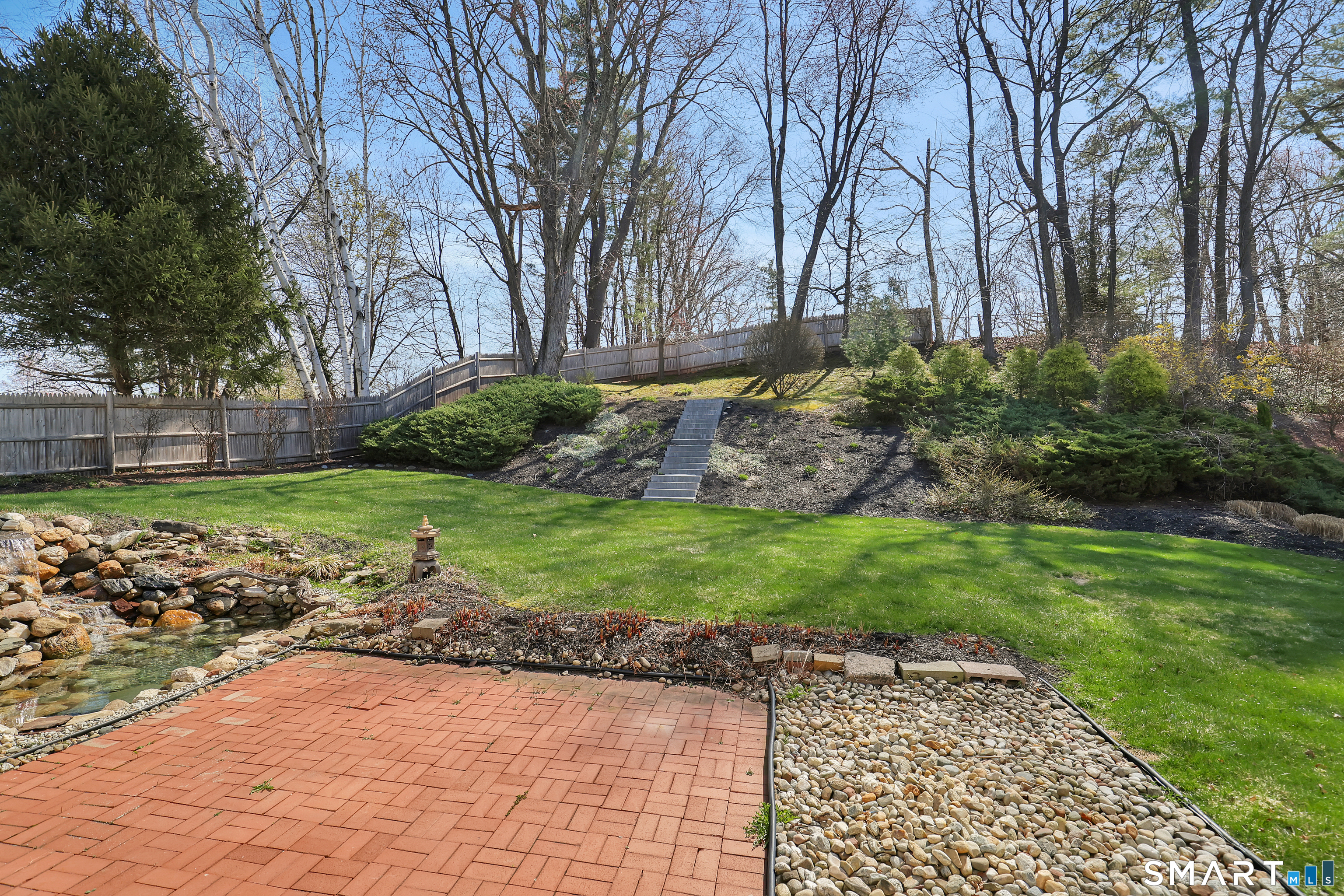 20 Hill Farm Road Bloomfield, CT 06002 - Photo 27 of 34