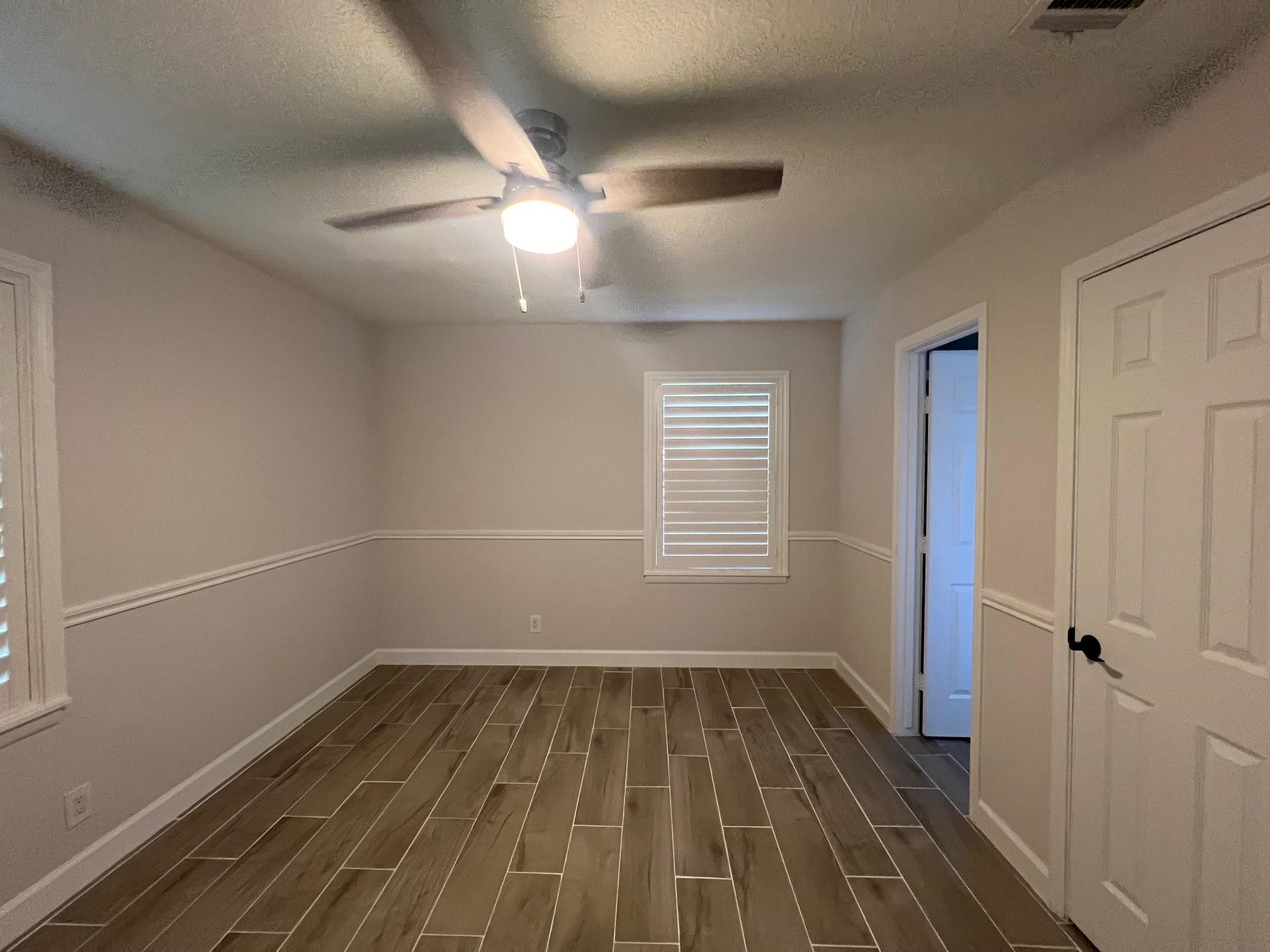 1437 Confederate Road Houston, TX 77055 - Photo 8 of 13