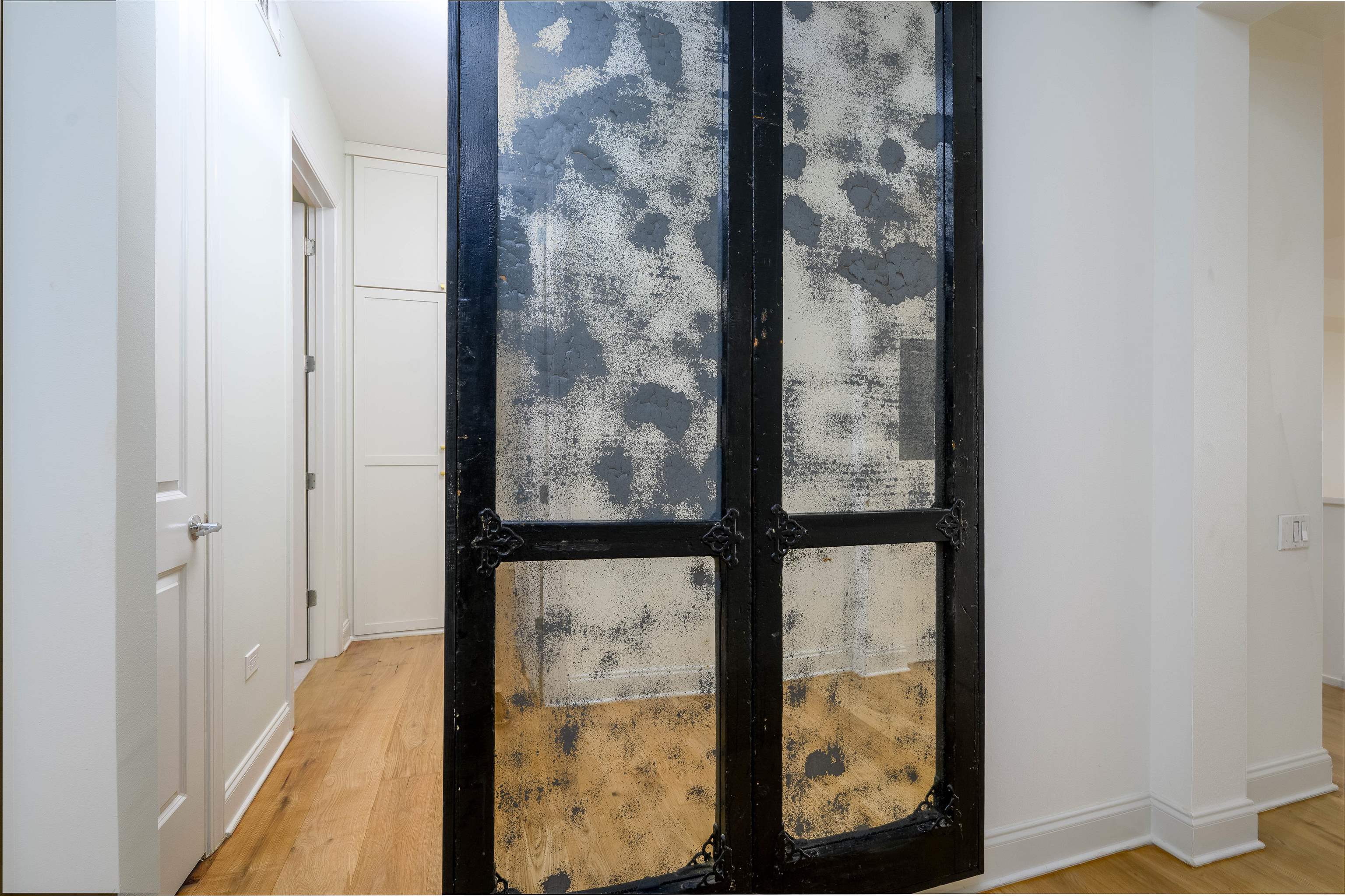 717 Riverside Drive, Unit 1506 Memphis, TN 38103 - Photo 21 of 38 a view of a window