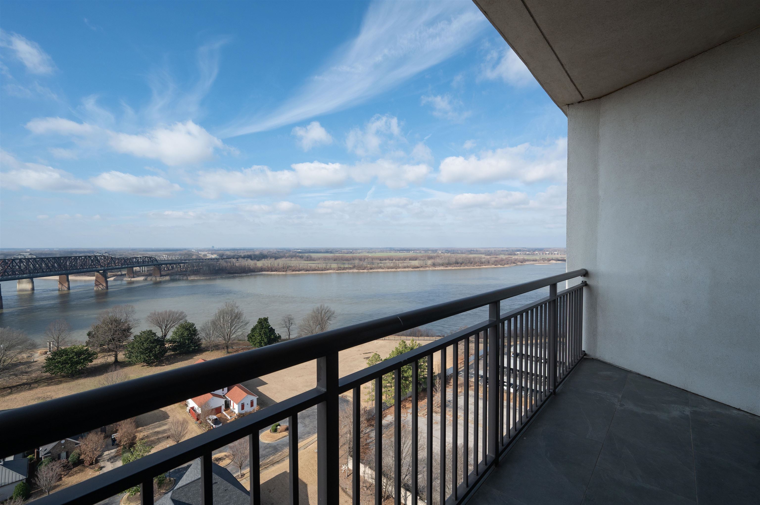 717 Riverside Drive, Unit 1506 Memphis, TN 38103 - Photo 24 of 38