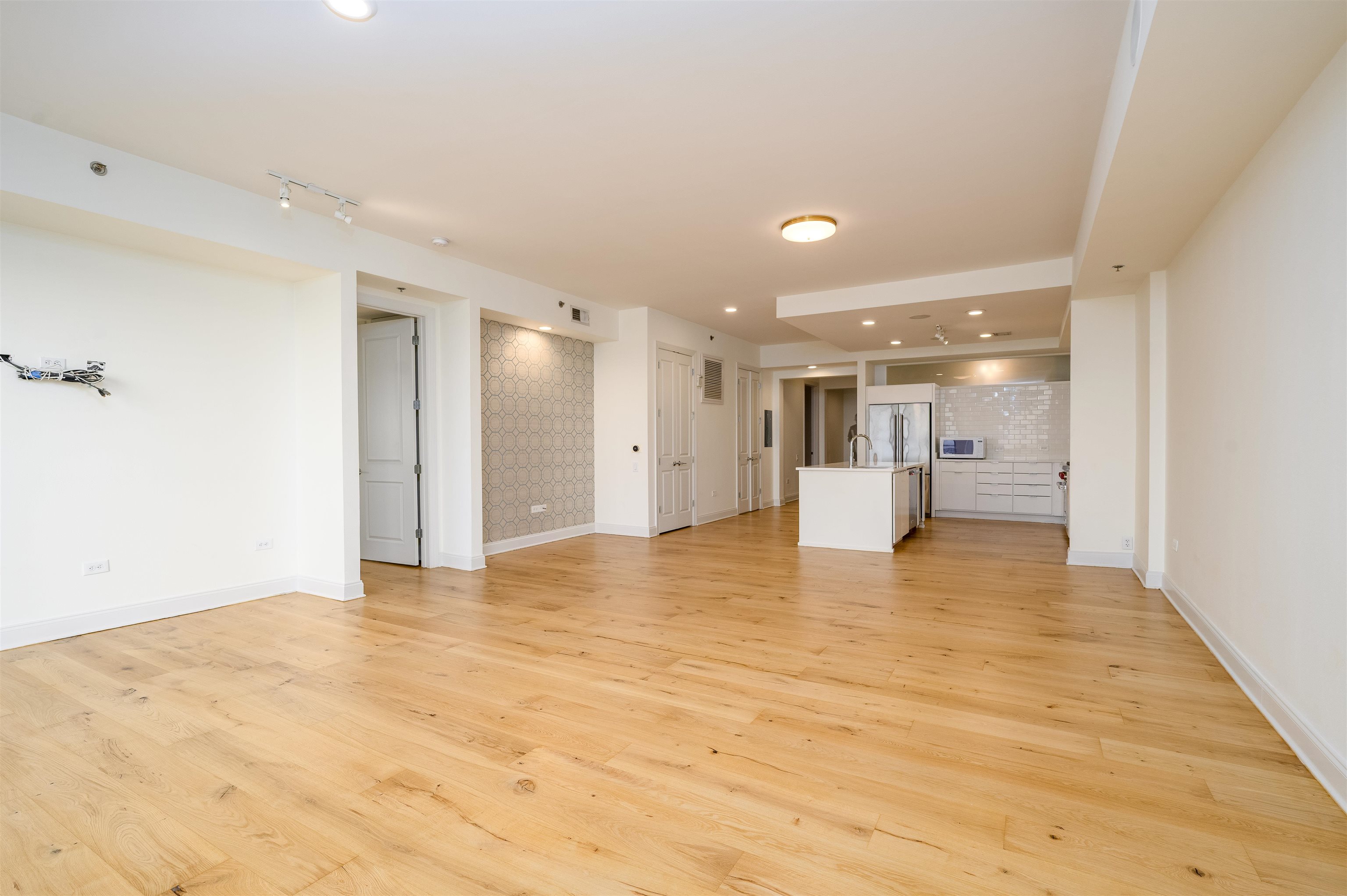 717 Riverside Drive, Unit 1506 Memphis, TN 38103 - Photo 3 of 38 a view of an empty room