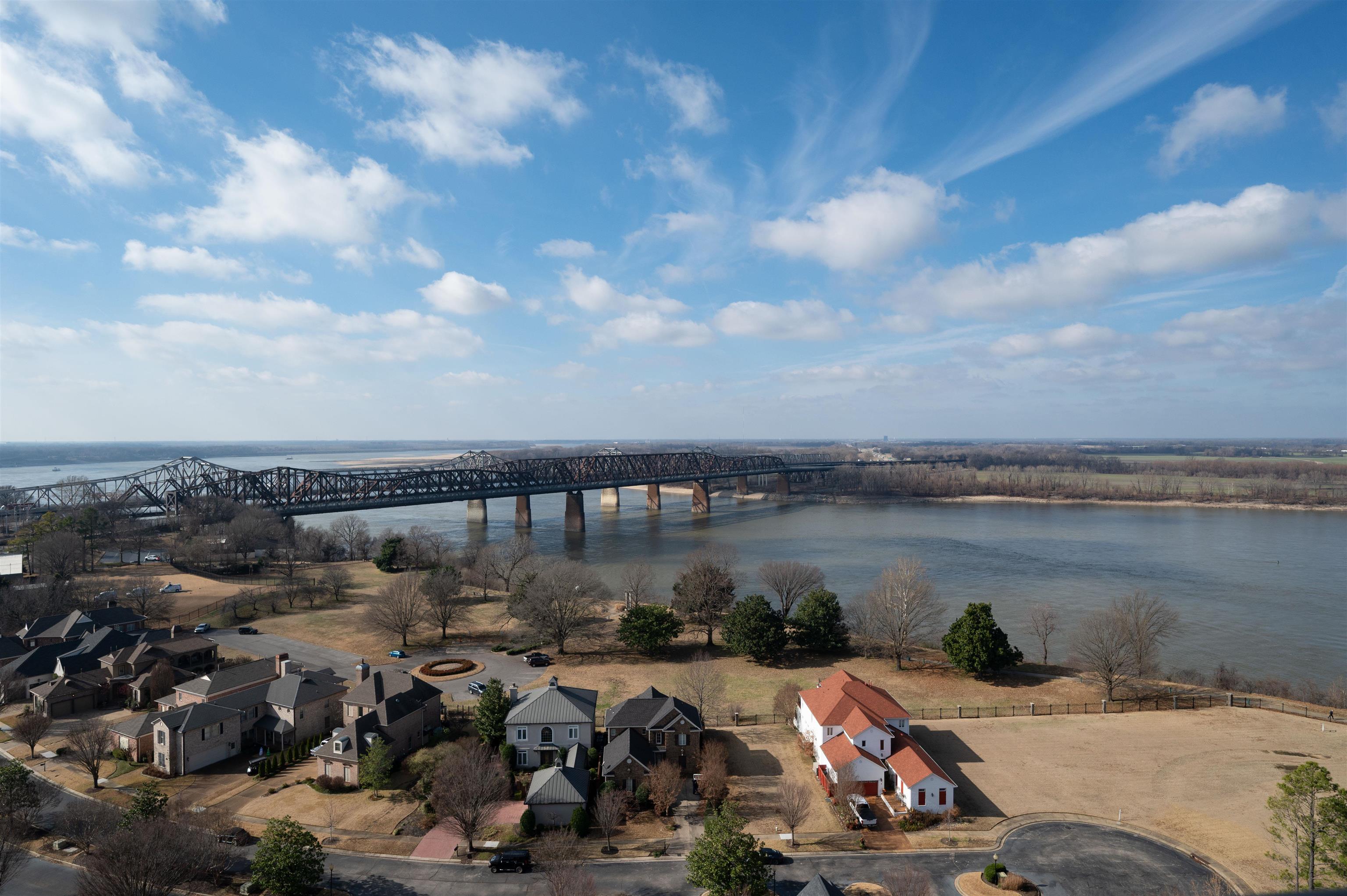 717 Riverside Drive, Unit 1506 Memphis, TN 38103 - Photo 6 of 38