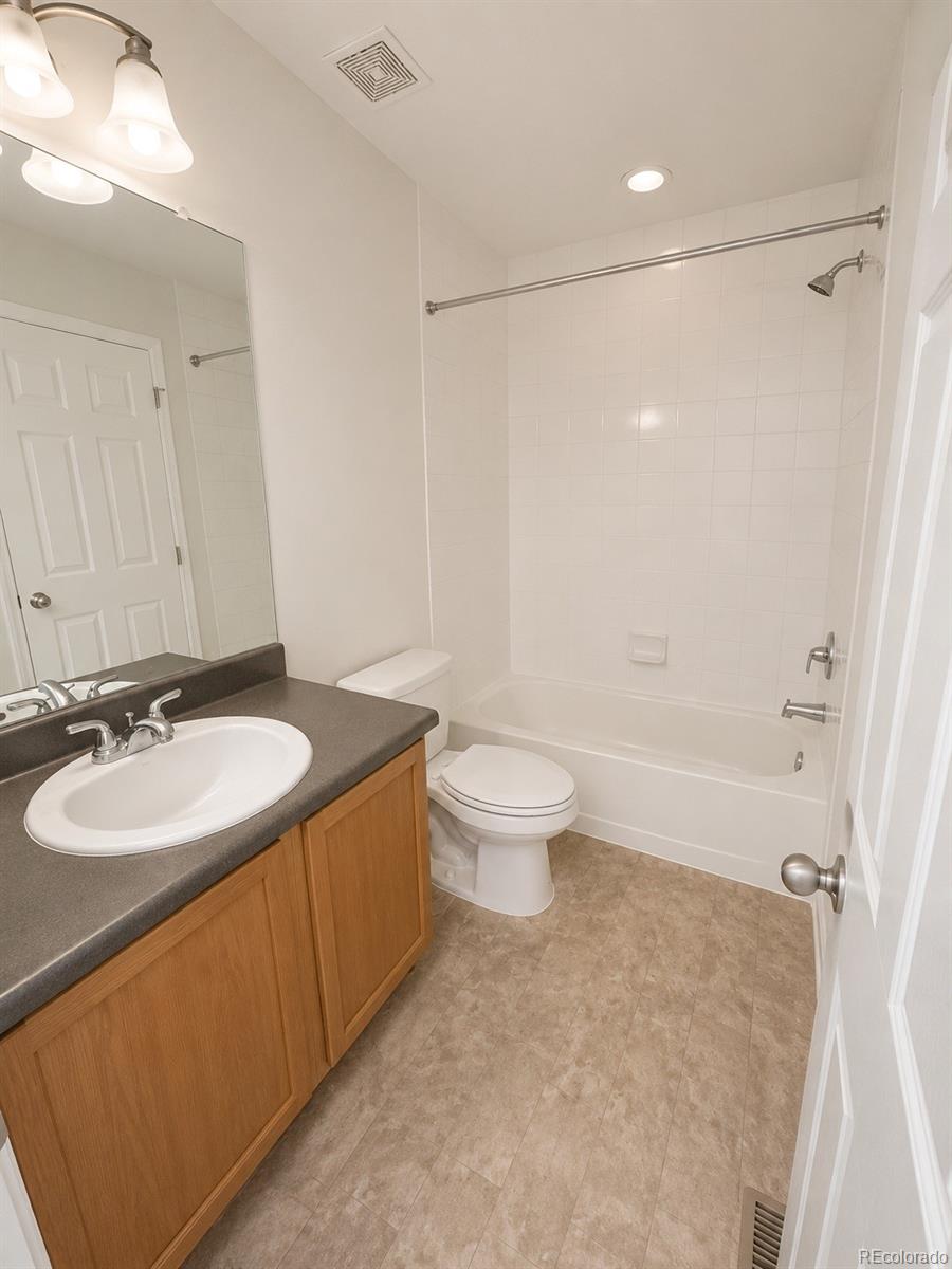 10562 Racine Circle Commerce City, CO 80022 - Photo 6 of 15