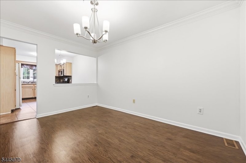 73 Castleton Road Princeton, NJ 08540 - Photo 9 of 29