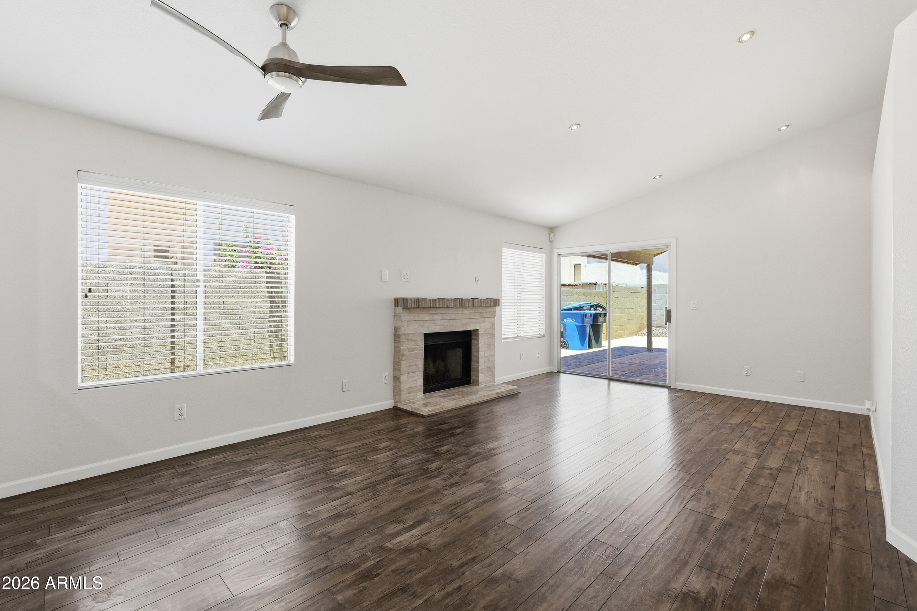 4326 East Desert Trumpet Road Phoenix, AZ 85044 - Photo 4 of 23