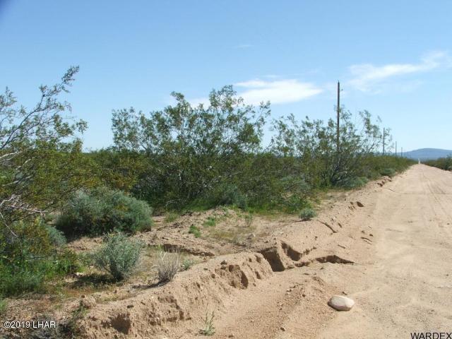 2820 South Gene Autry Road Yucca, AZ 86438 - Photo 8 of 8 20180605001236220136000000-o