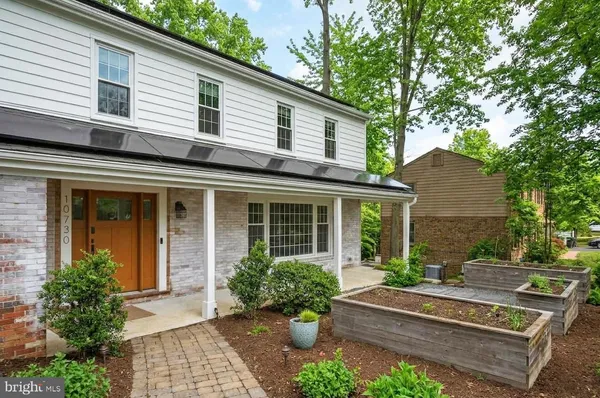 $4,800 | 10730 Anita Drive, Lorton, VA 22079