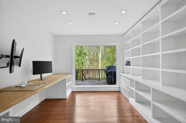 $4,800 | 10730 Anita Drive, Lorton, VA 22079