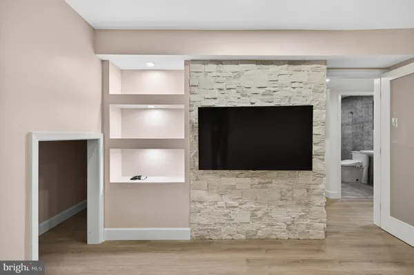 $4,800 | 10730 Anita Drive, Lorton, VA 22079