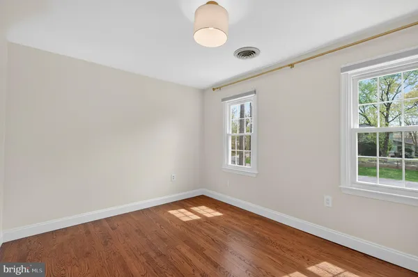 $4,800 | 10730 Anita Drive, Lorton, VA 22079