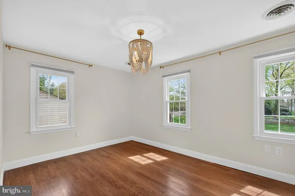 $4,800 | 10730 Anita Drive, Lorton, VA 22079