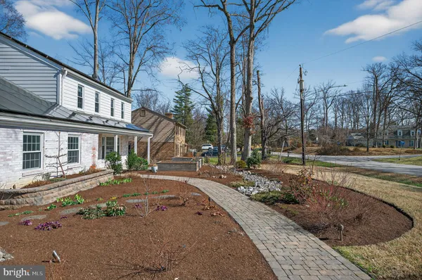 $4,800 | 10730 Anita Drive, Lorton, VA 22079