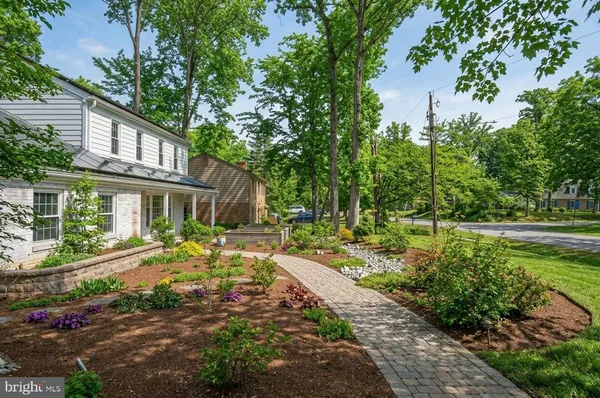 $4,800 | 10730 Anita Drive, Lorton, VA 22079