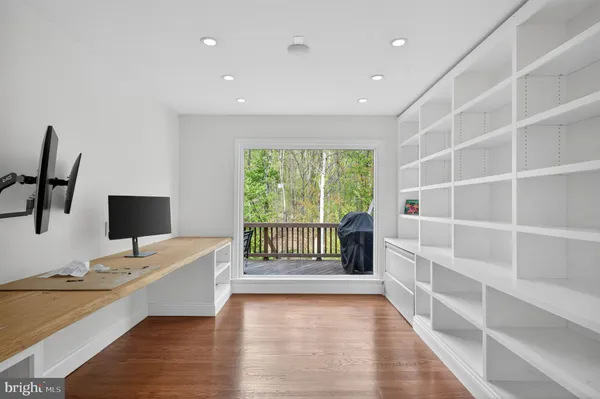 $4,800 | 10730 Anita Drive, Lorton, VA 22079