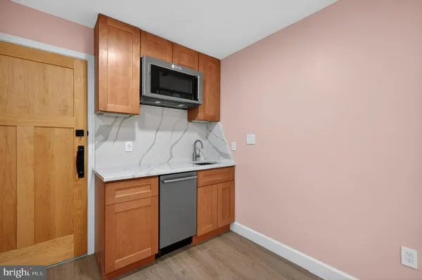 $4,800 | 10730 Anita Drive, Lorton, VA 22079