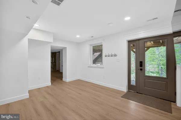 $4,800 | 10730 Anita Drive, Lorton, VA 22079