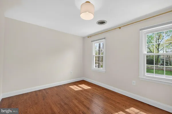 $4,800 | 10730 Anita Drive, Lorton, VA 22079