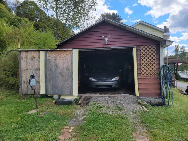 $84,000 | 355 Sunset Street, Rossiter, PA 15772