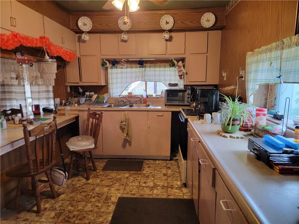 355 Sunset Street Rossiter, PA 15772 - Photo 7 of 17